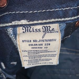 Boot cut Miss Me jeans
